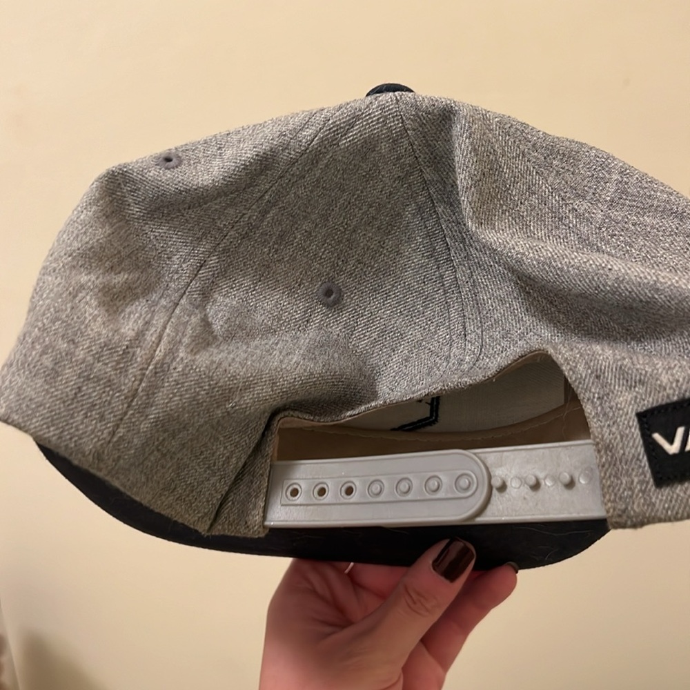 RVCA SnapBack - Picture 2 of 3